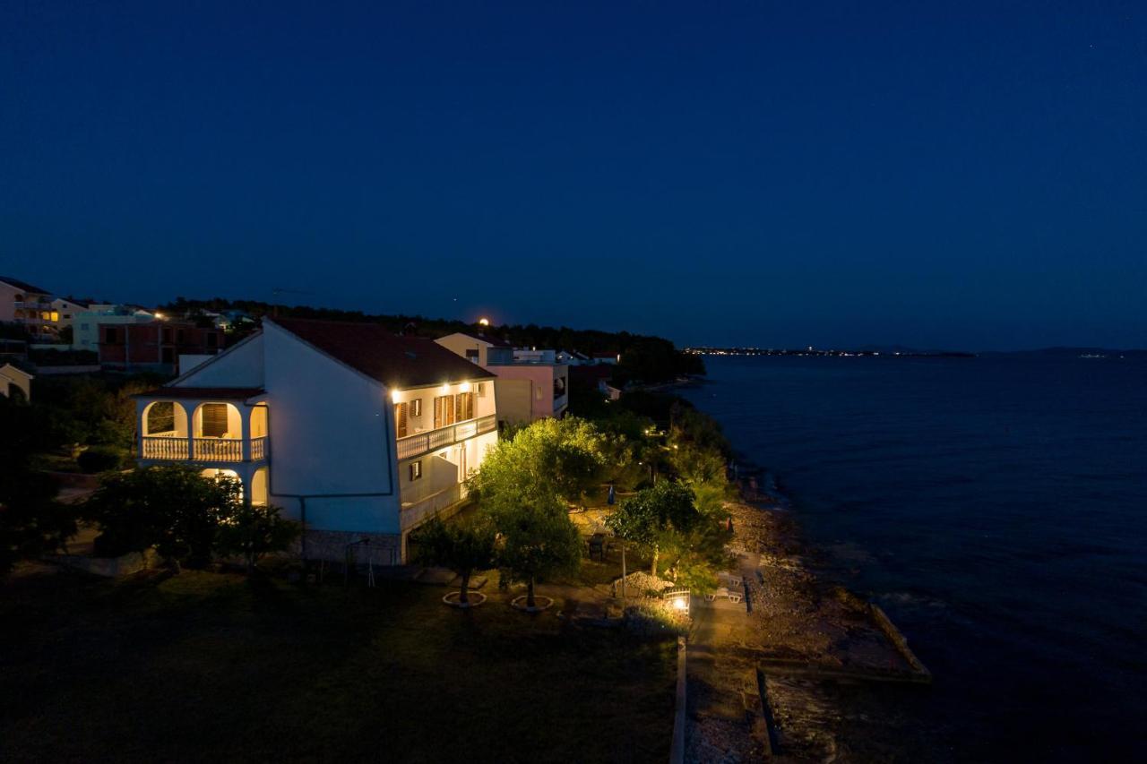 Family Friendly Seaside Apartments Kozino, Zadar - 5756 Petrcane Exteriör bild