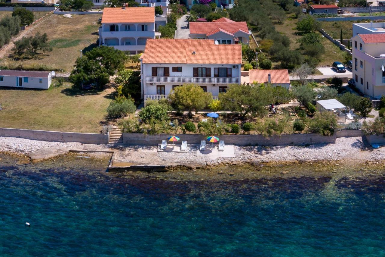 Family Friendly Seaside Apartments Kozino, Zadar - 5756 Petrcane Exteriör bild