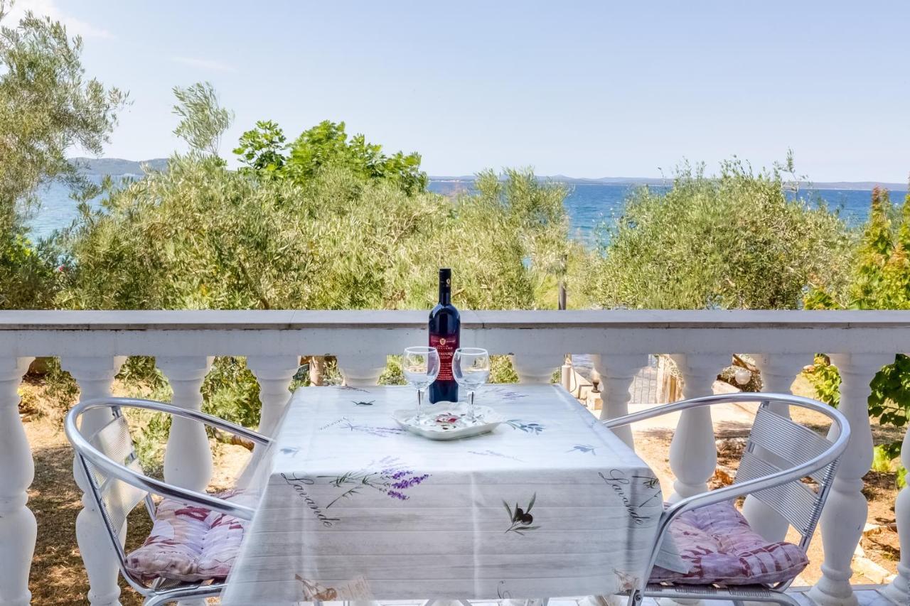 Family Friendly Seaside Apartments Kozino, Zadar - 5756 Petrcane Exteriör bild